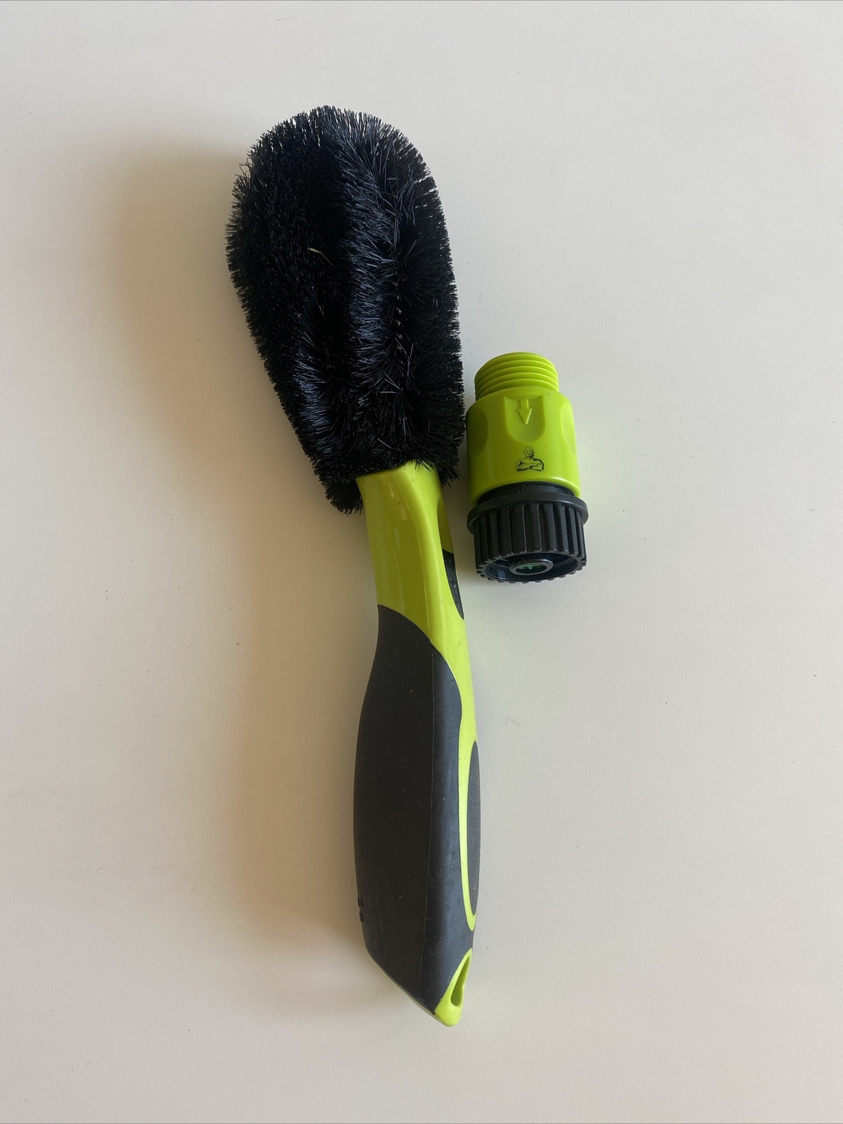 Mr. Clean Auto Dry Car Wash Water Hose Quick Connect & Clean Brush Accessory