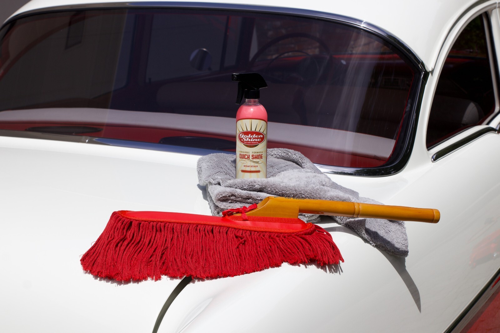 California Car Duster Detailing Kit with Quick Shine and Microfiber Towels 10946
