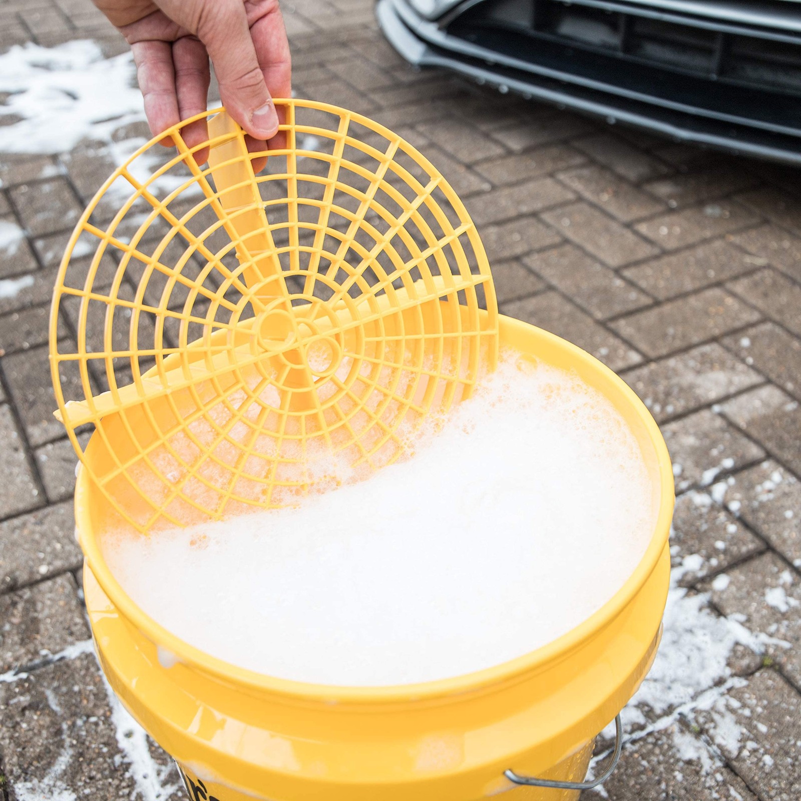 Meguiar’s Yellow Bucket, Car Wash Bucket for Water and Suds – 3.5 Gallon