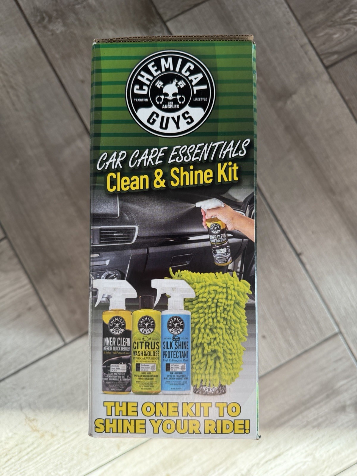 Chemical Guys Car Care Essentials Clean & Shine Kit for Car Detailing