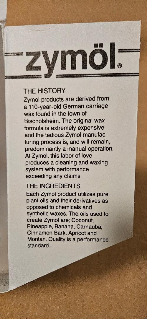 Zymol Smart Cleaning & Wax Kit with accessories (7 item kit)