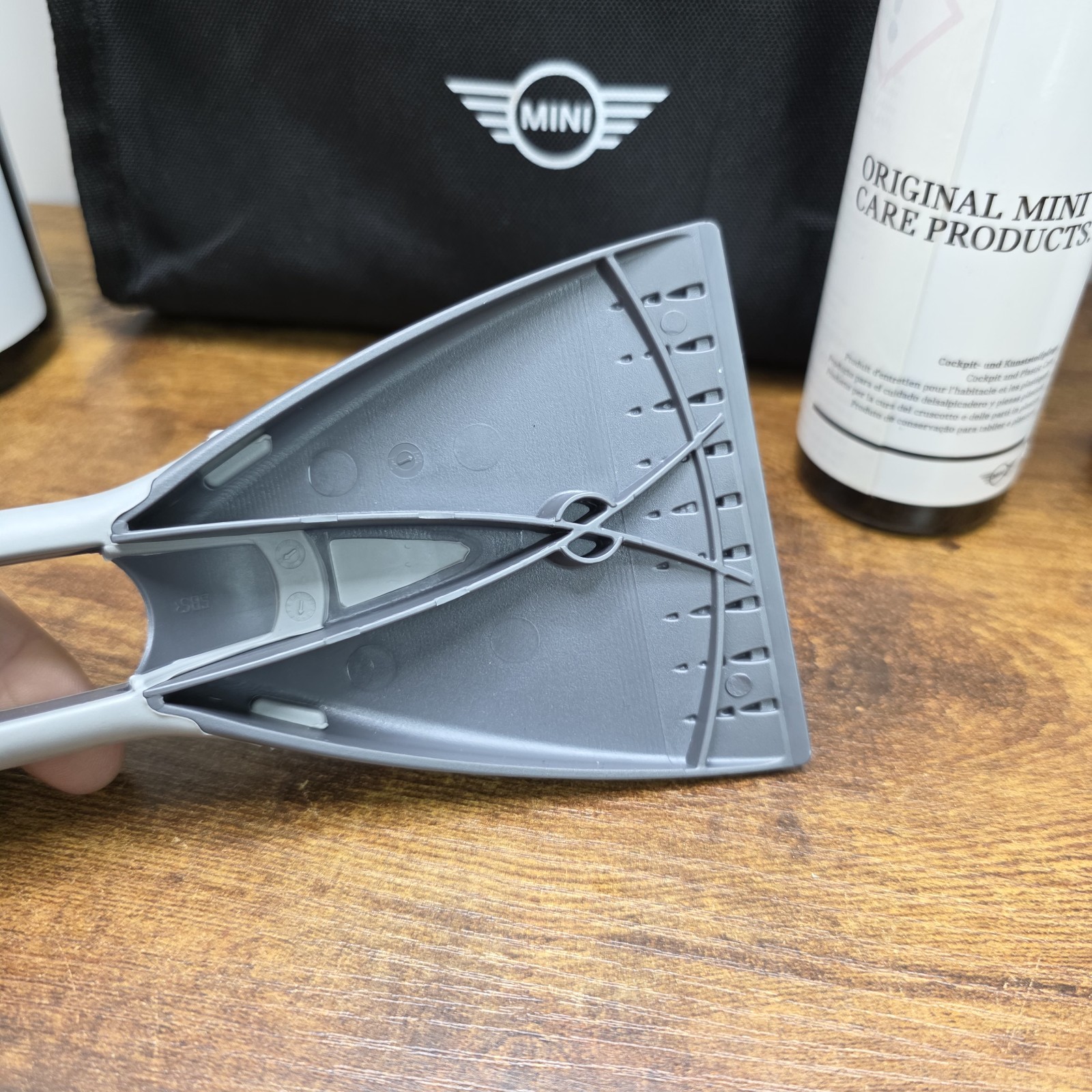 BMW MINI Car Care Cleaning Kit In Carry Bag Official Set New