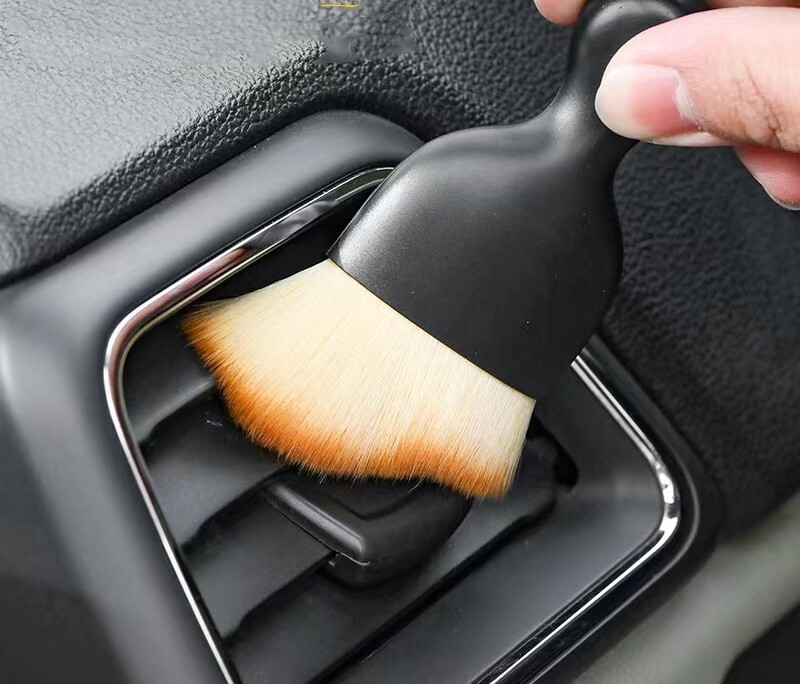 Car air conditioning outlet cleaning brush, car wash soft brush (2PCS)