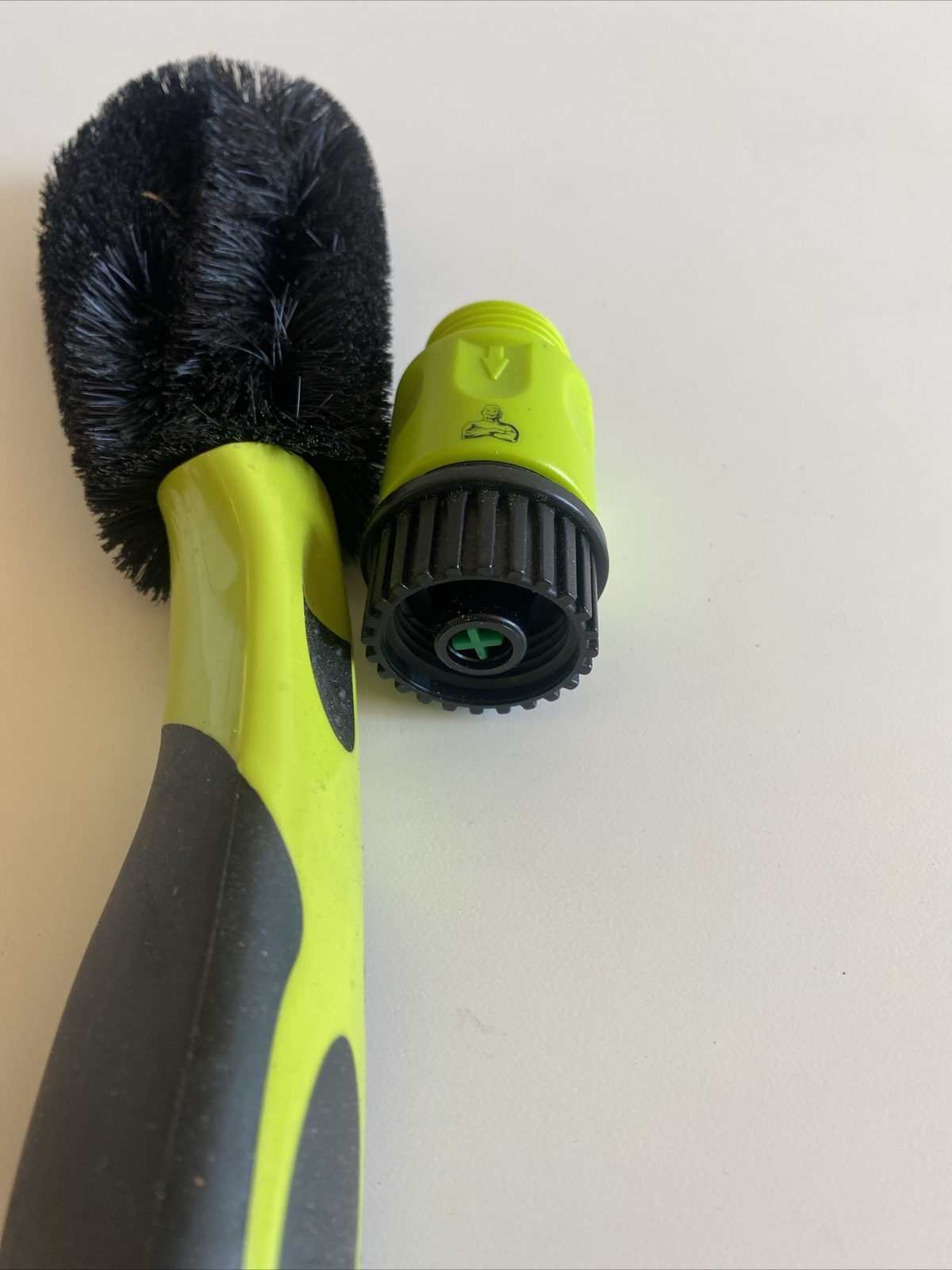 Mr. Clean Auto Dry Car Wash Water Hose Quick Connect & Clean Brush Accessory