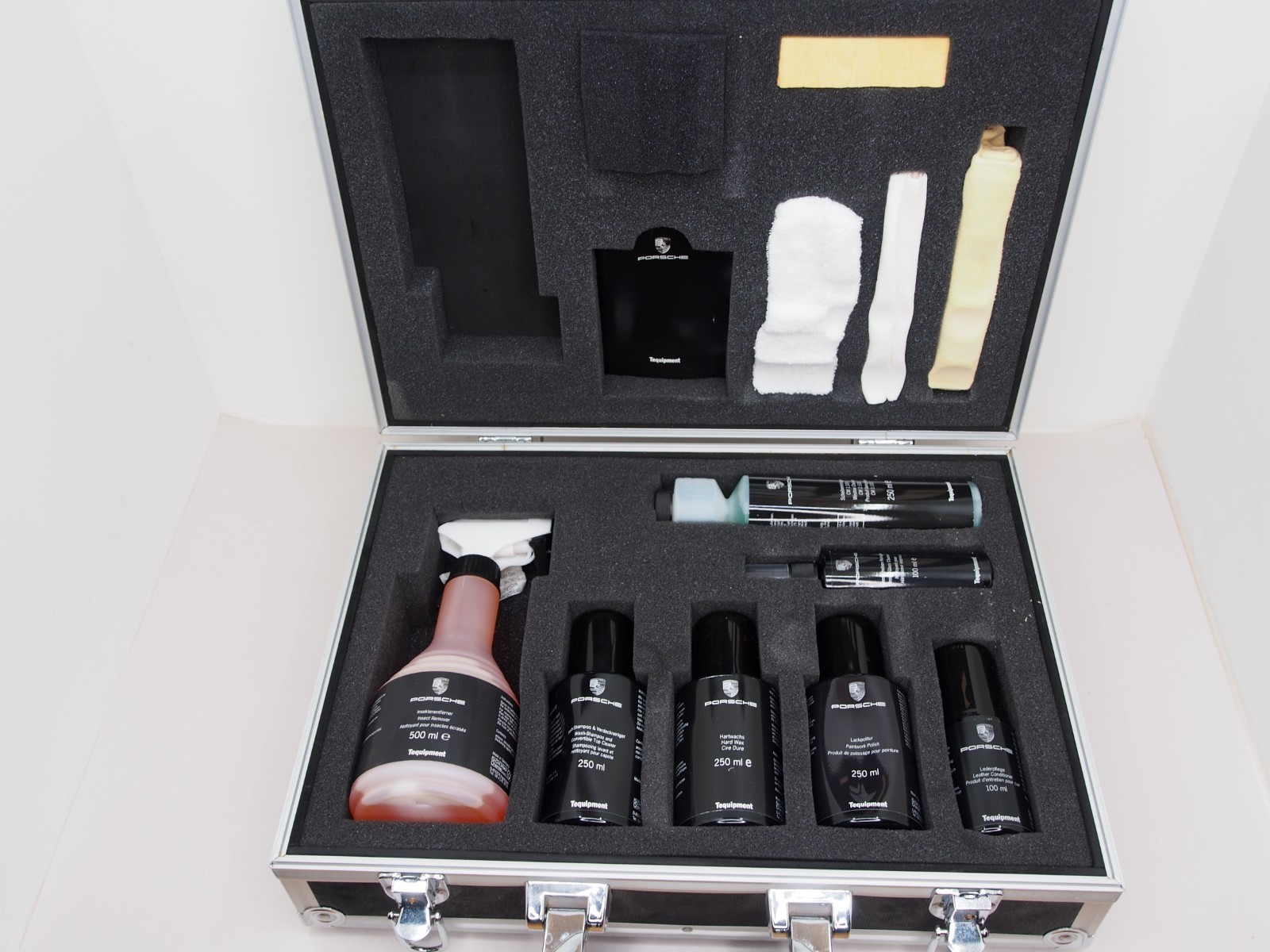 Porsche Tequipment Car Care Kit Cleaning w/ Aluminum Case Original 2000’s