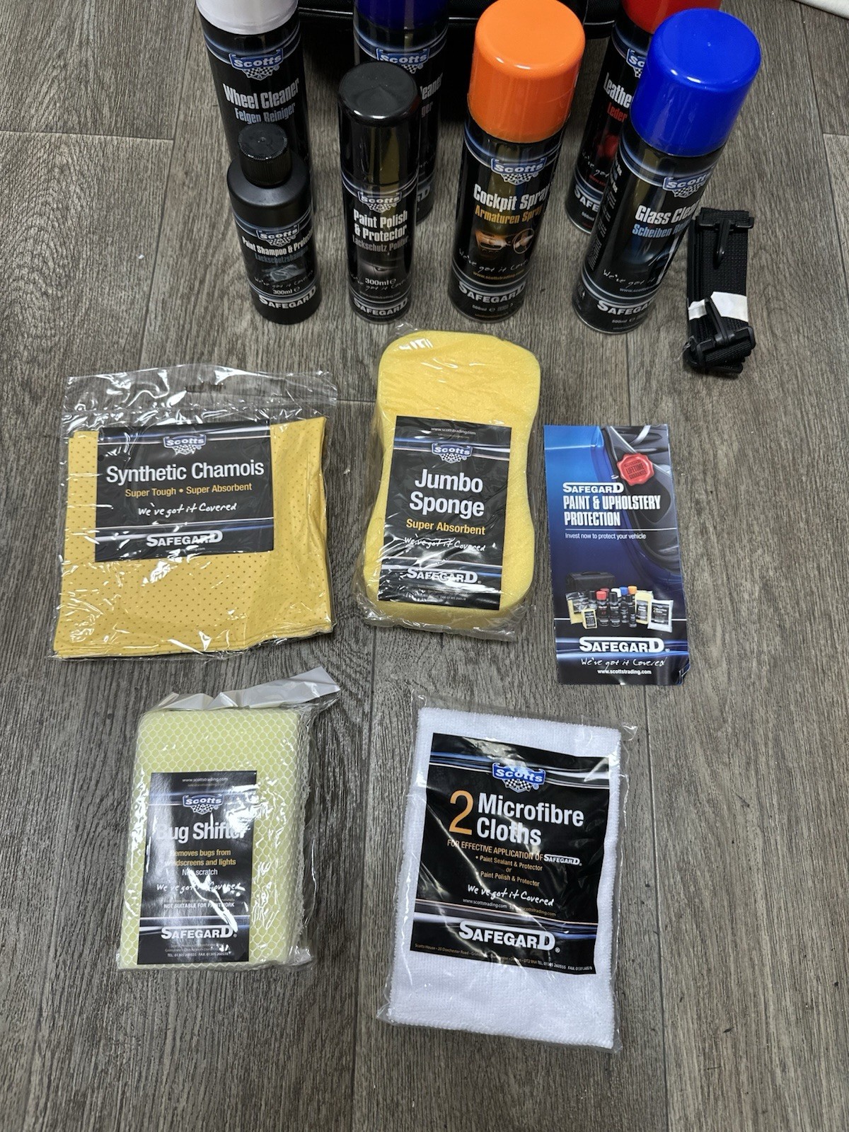 Scotts Safeguard Car Cleaning Kit Car Detailing Kit With Case *Only 1 Spray Used