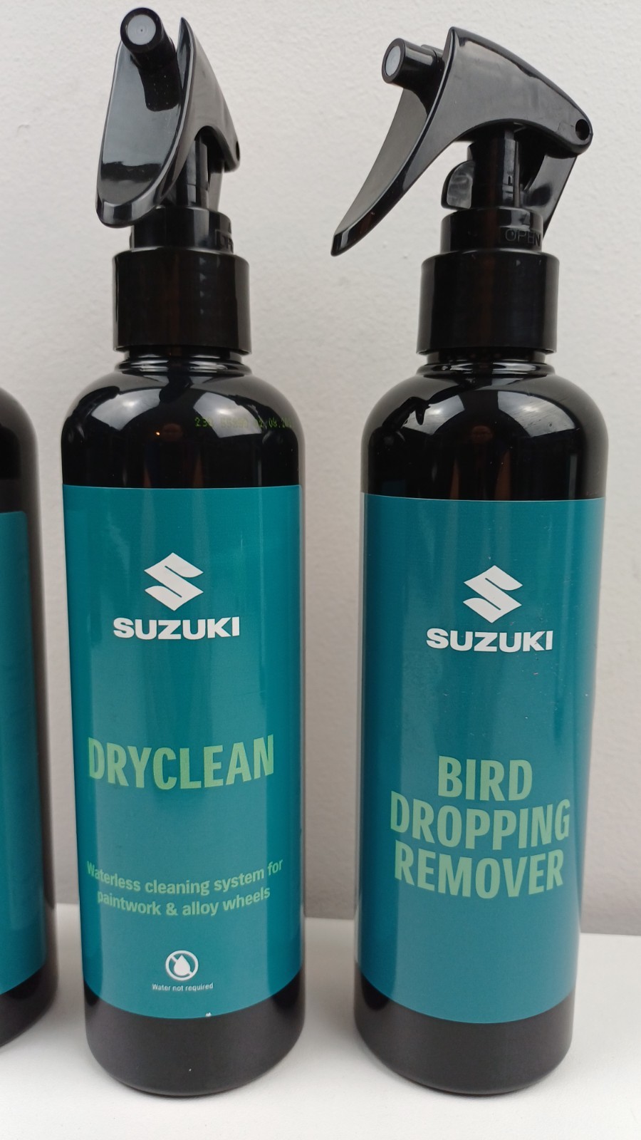 Suzuki Car Cleaning Care Kit Sticky Windows Dryclean Bird Dropping Shampoo Etc