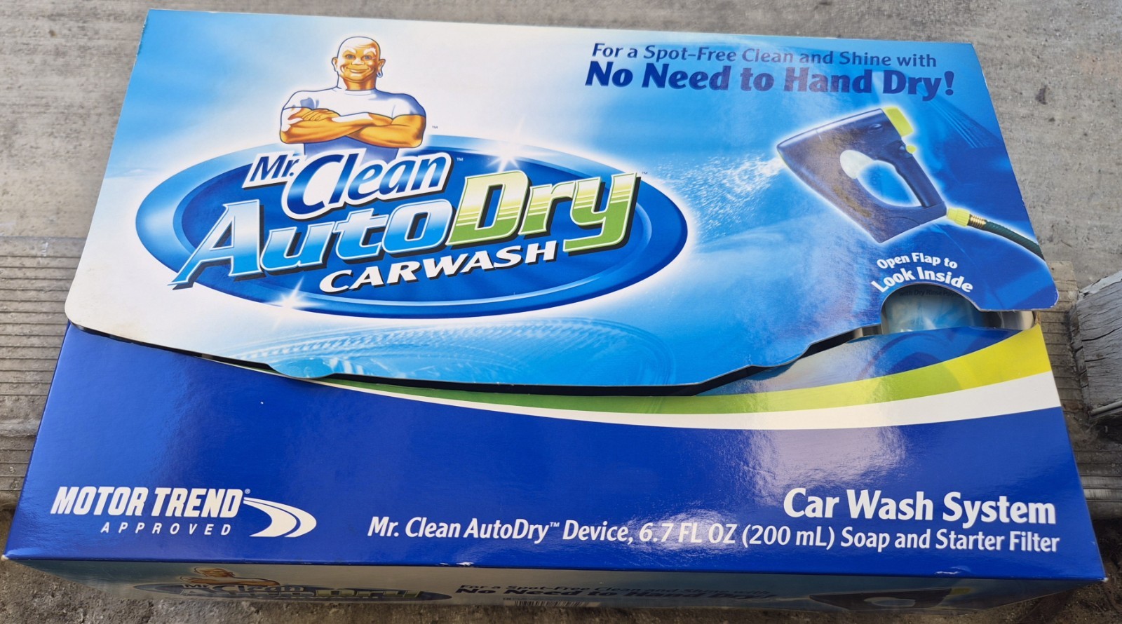 ***Mint*** Condition Brand New Never Opened Mr Clean Autodry Carwash Kit