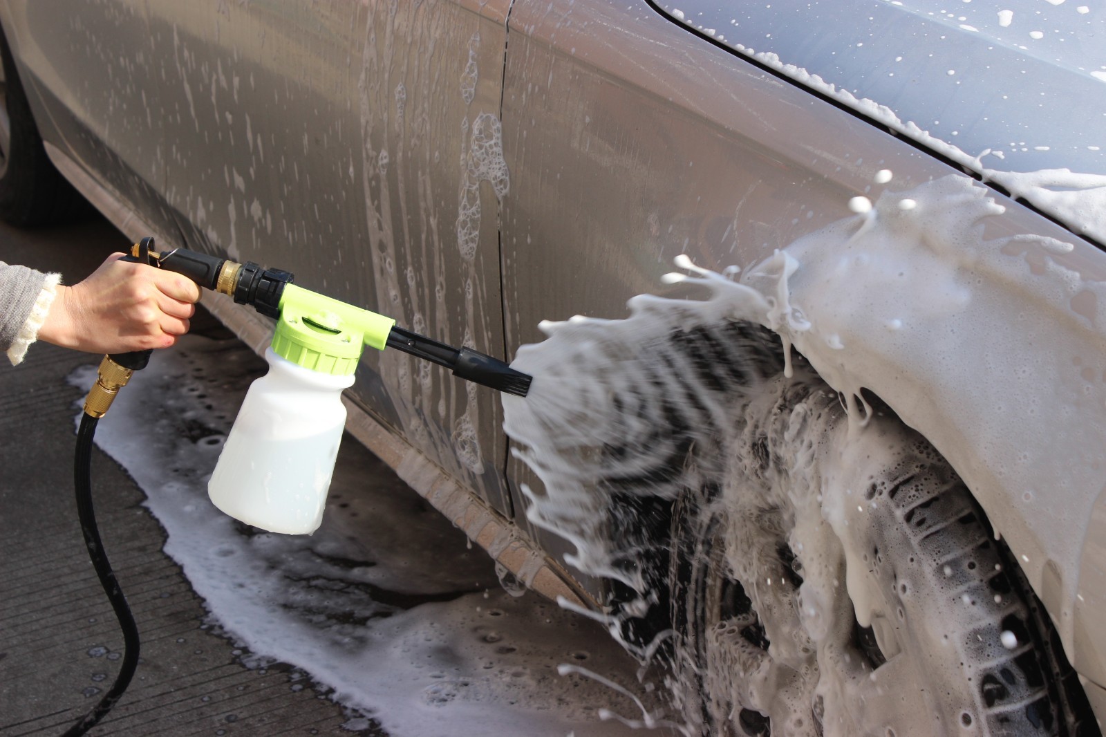 Mr. Detroit-4pc Foam Car Wash Kit w/ Blaster, 16oz Soap & More – Scratch-Free