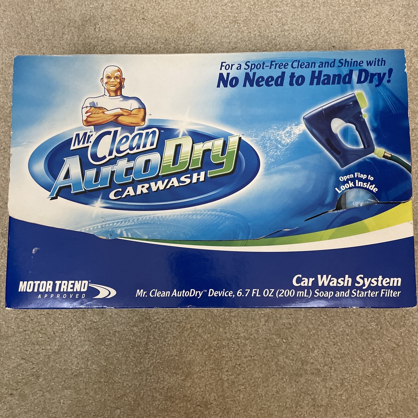 NEW Mr. Clean Auto Dry Car Wash System Starter Kit Worn Box Spot Free