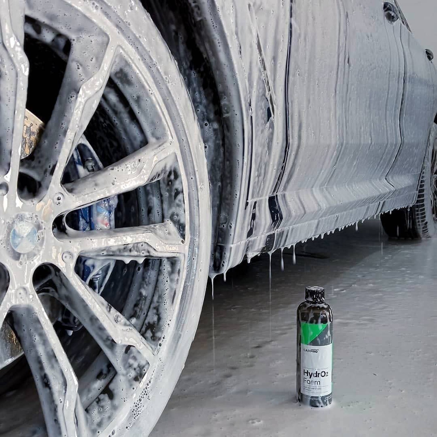 CARPRO HydrO2 Foam Wash & High Gloss Sealant in One – Liter (34oz)