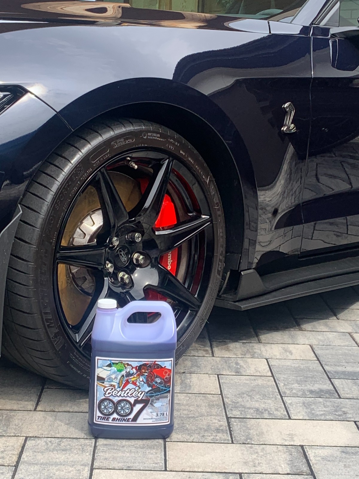 Bentley 007 tire shine