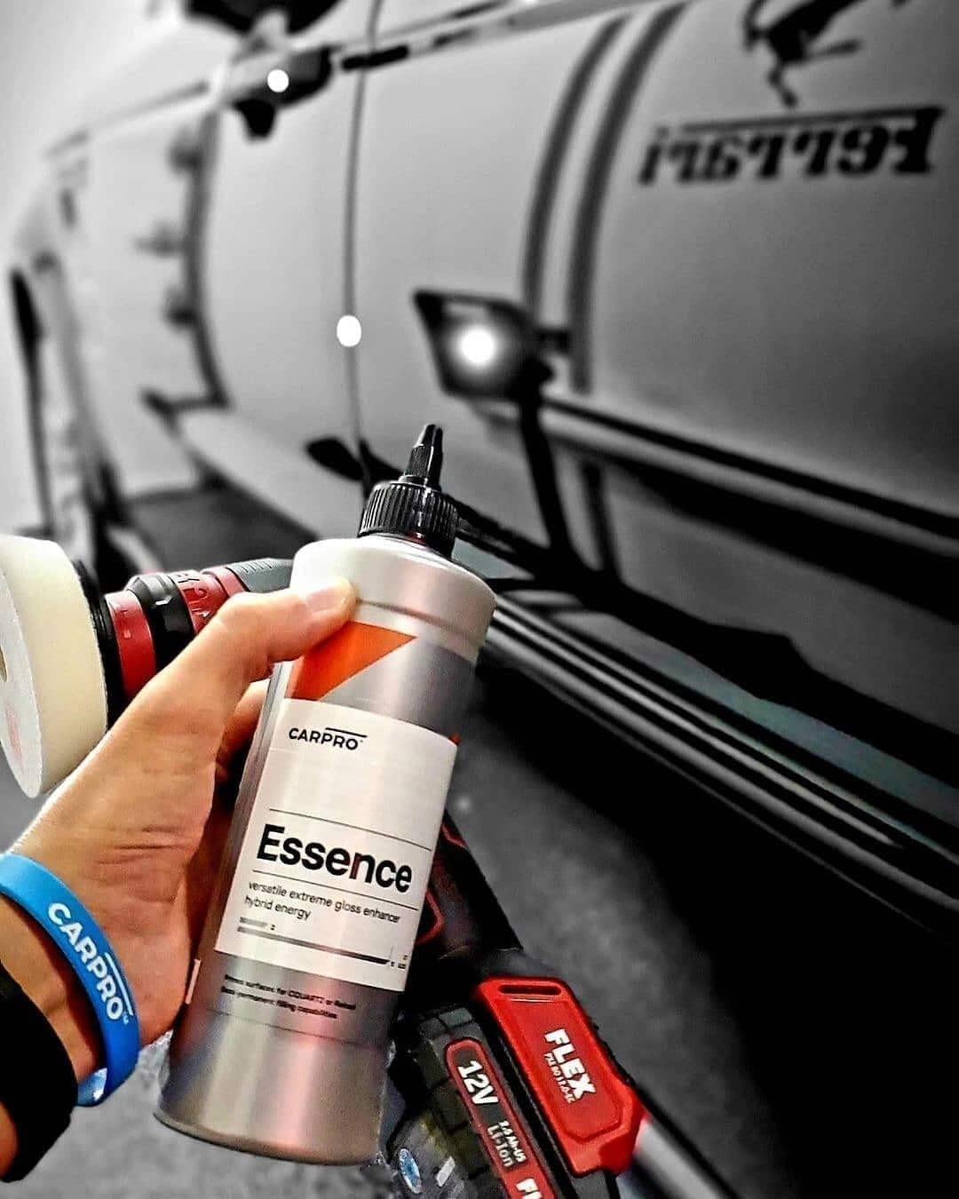 CARPRO Essence: EXTREME Gloss Primer SiO2 Protection – 500ml (17oz)