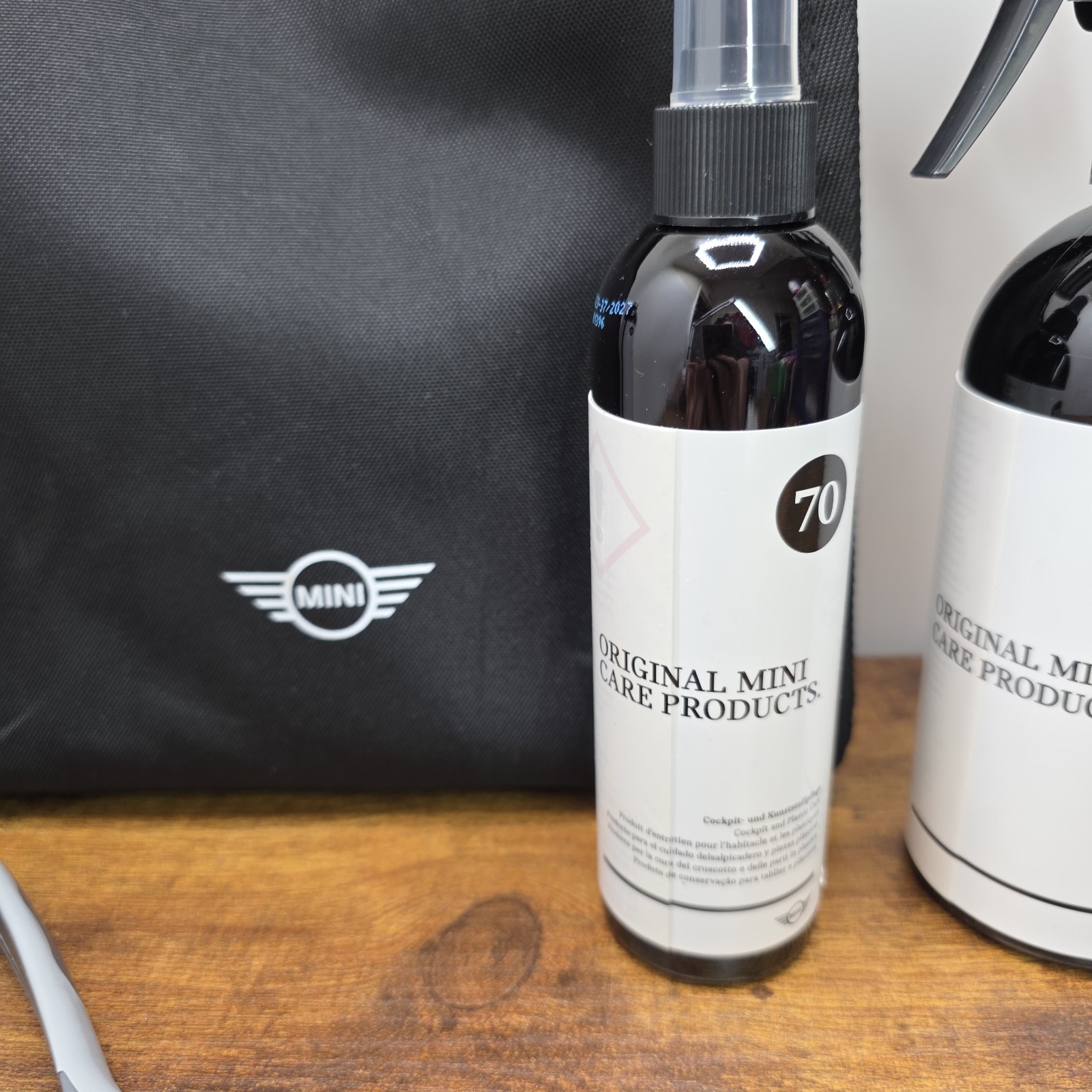 BMW MINI Car Care Cleaning Kit In Carry Bag Official Set New