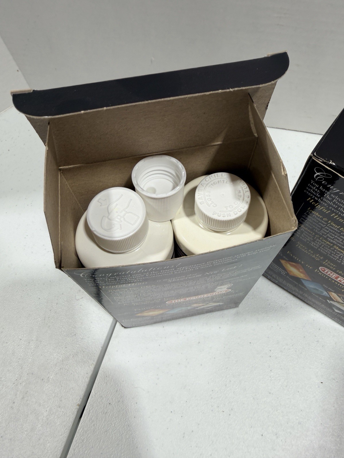 THE PROTECTOR EXTERIOR &INTERIOR CAR CARE KIT PROTECTION (NEW)