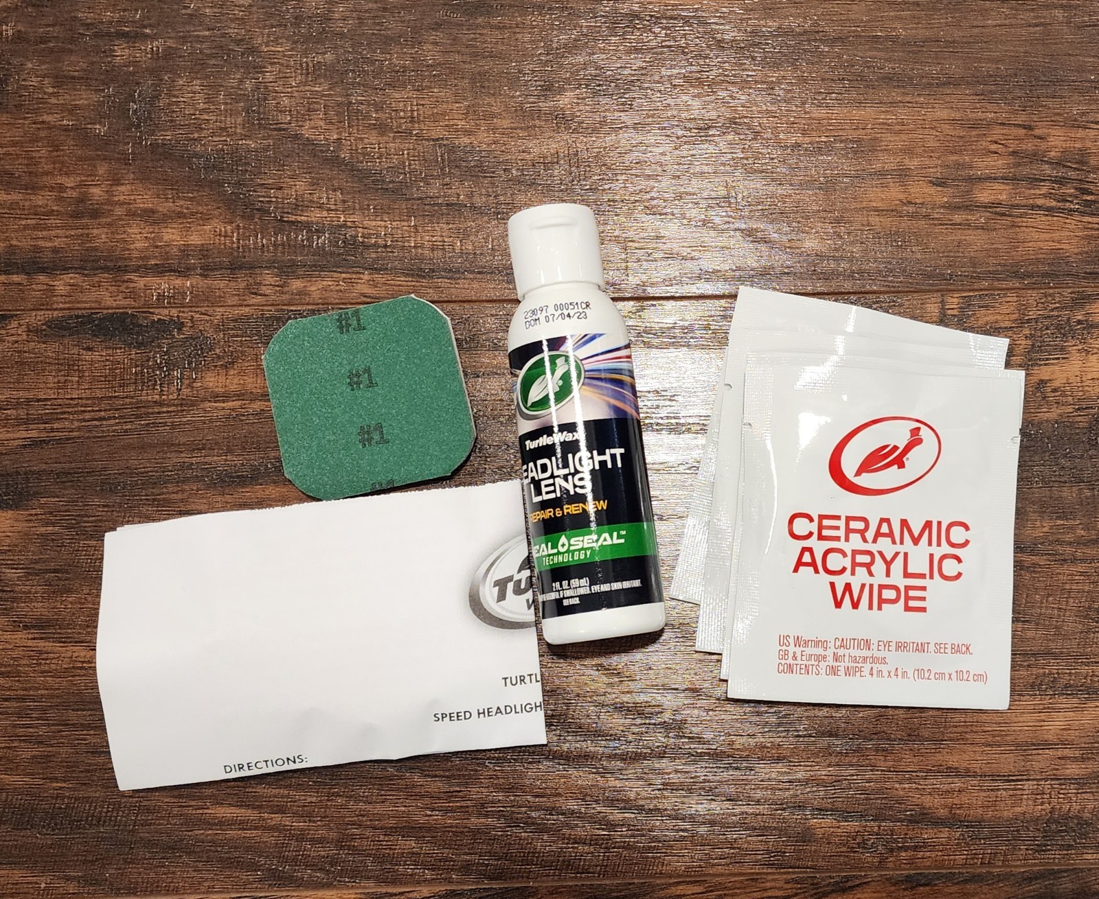 Turtle Wax New Speed Headlight Lens Restorer Kit, Heal and Seal