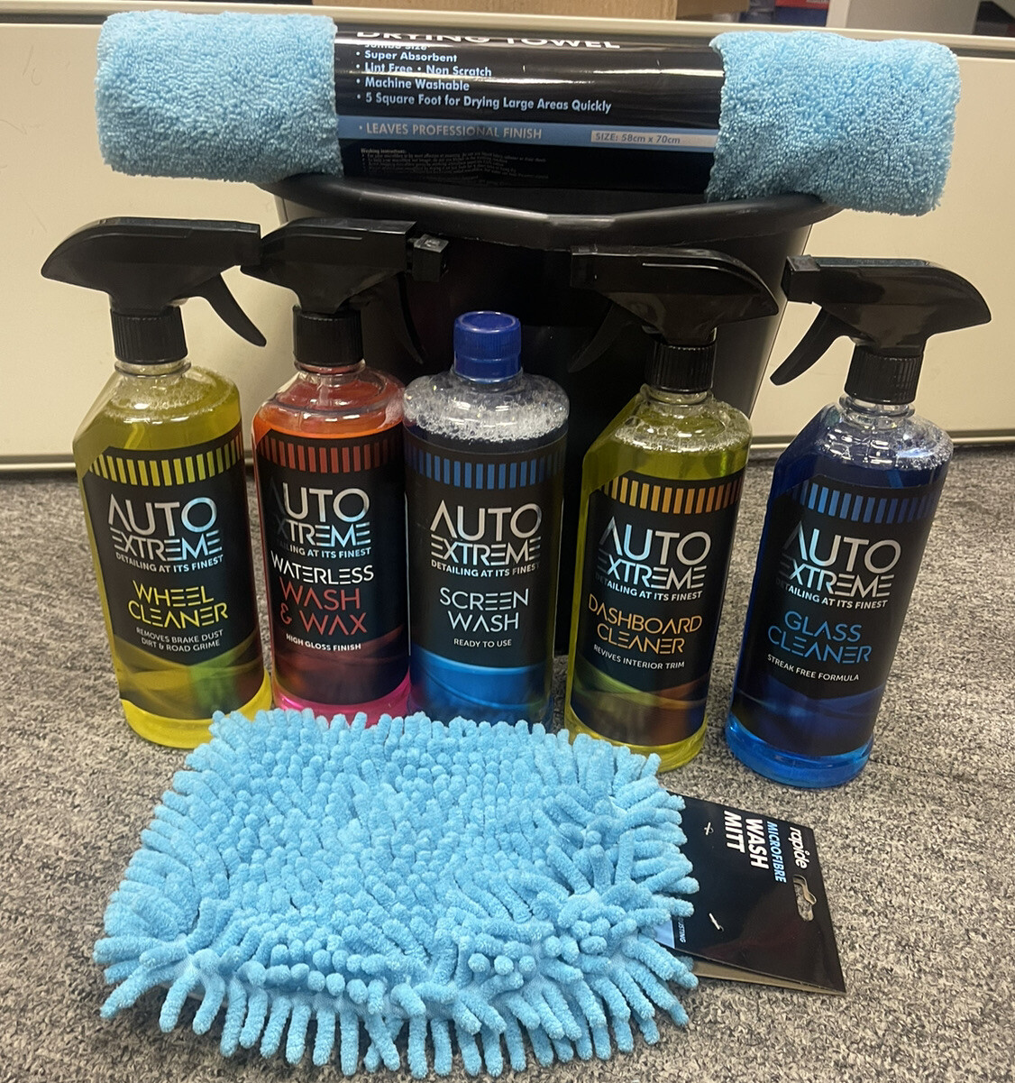 Complete Car Wash Cleaning Kit Interior & Exterior Wash Wax Polish Tyre Sponge