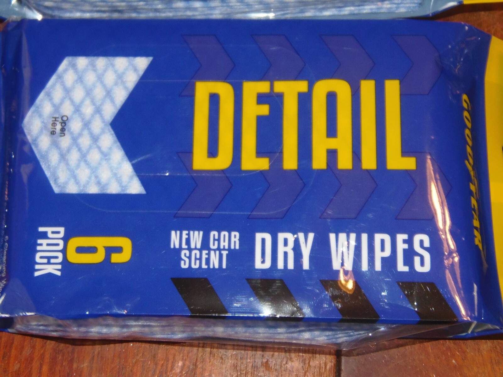 1 Pack Goodyear New Car Scent Dry Auto Detail Wipes (6 Wipes Per Pack) (2-BX-5)