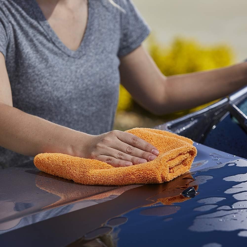 Complete Car Washing Set: Soap, Microfiber Mitt & Absorbent Towel Included