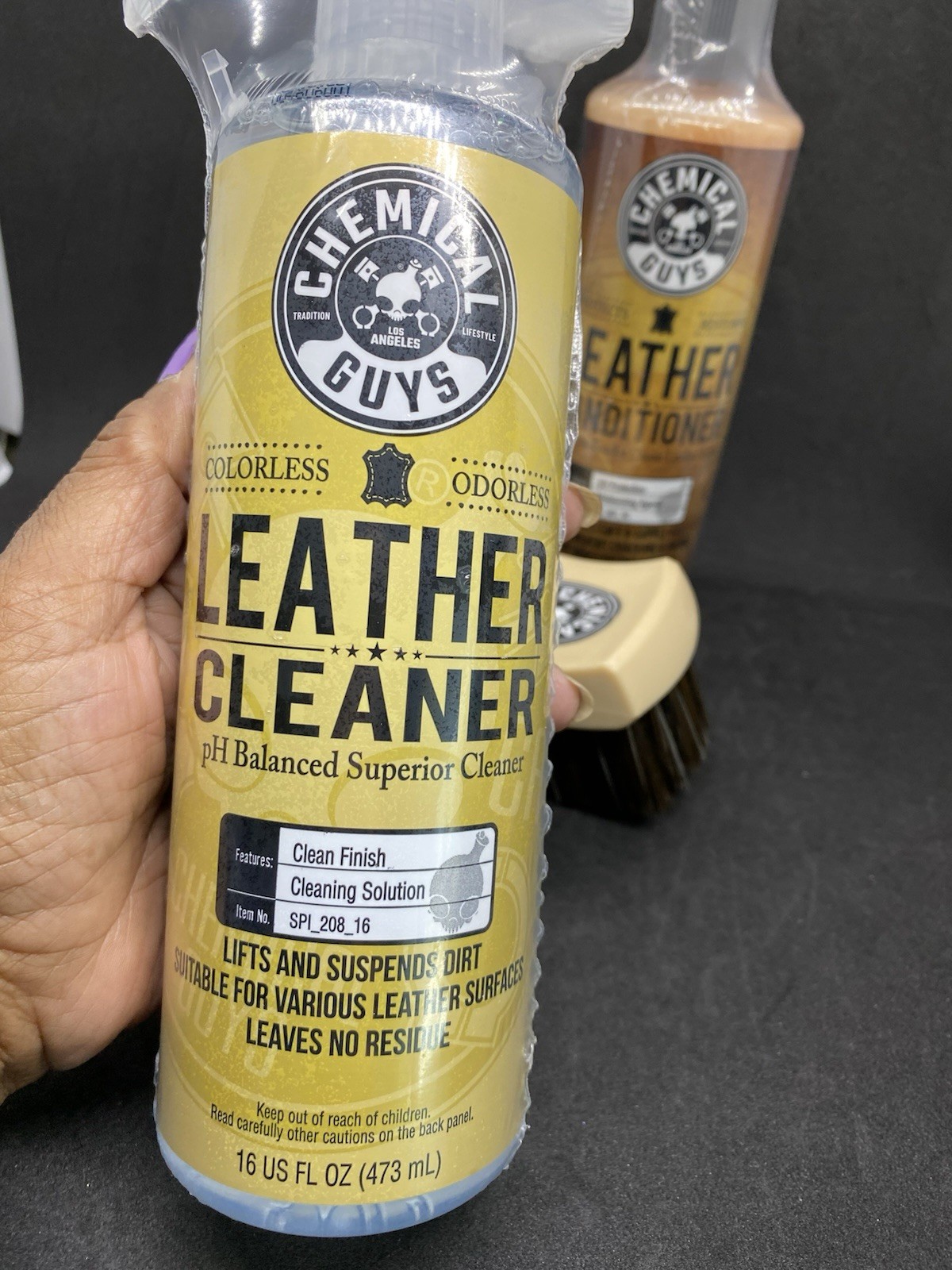 Chemical Guys Leather Care Kit Cleaner Conditioner Brush 16oz Car Auto New