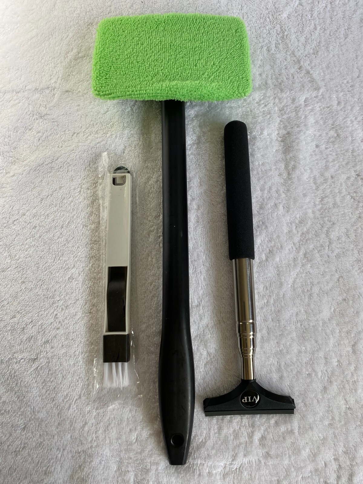 3 Pieces Car cleaner.